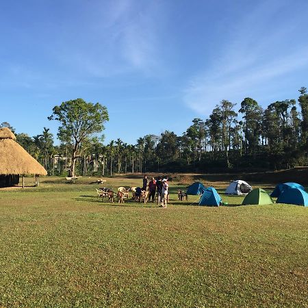 Kadamakolli Resort Kurchi Exteriör bild